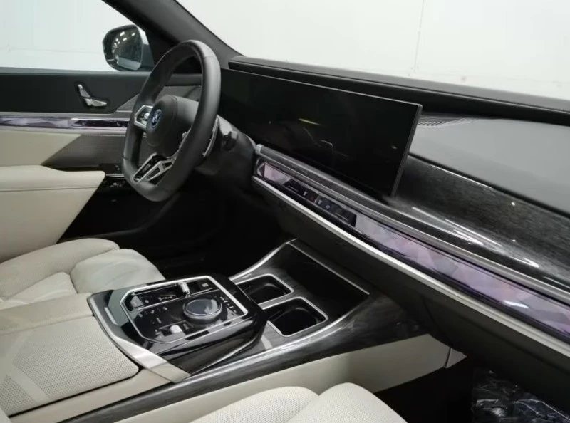 BMW 750 e xDrive M Package Plug-in Hybrid Гаранционен, снимка 8 - Автомобили и джипове - 55447914