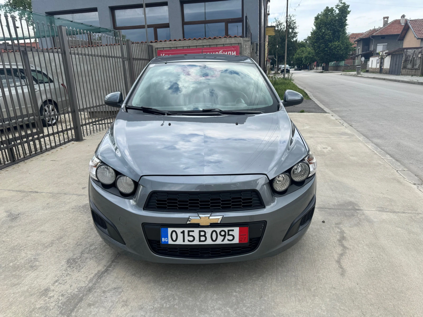 Chevrolet Aveo 1, 2 16V 85k.c. - изображение 2