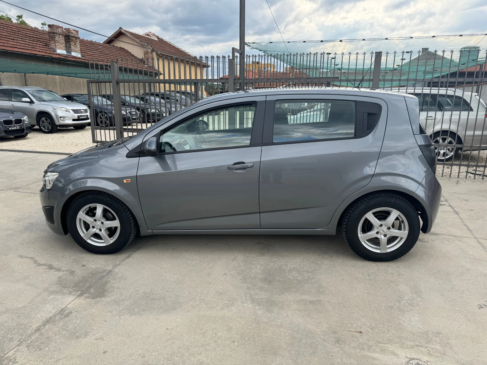 Chevrolet Aveo 1, 2 16V 85k.c. - изображение 4