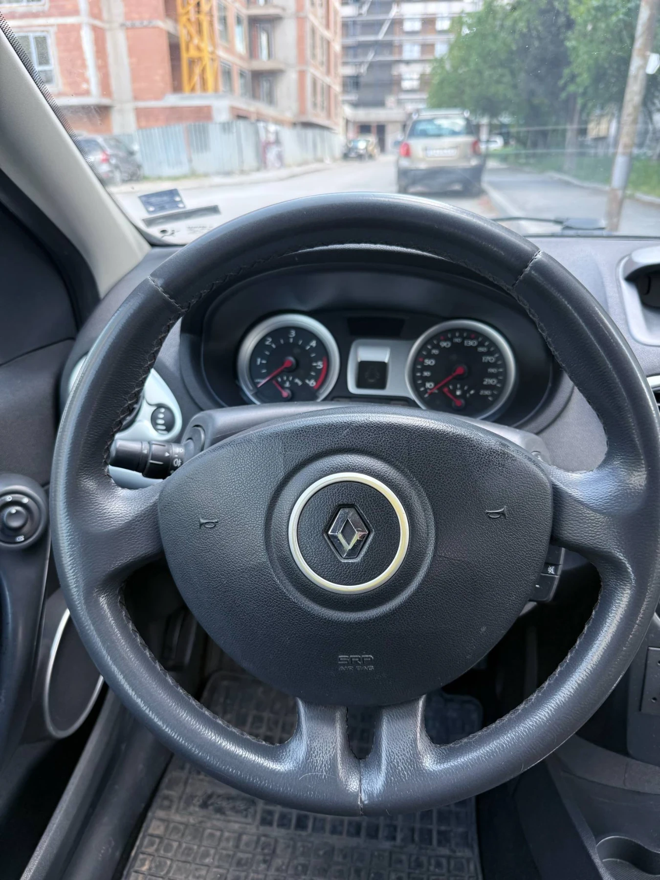 Renault Clio  - изображение 5