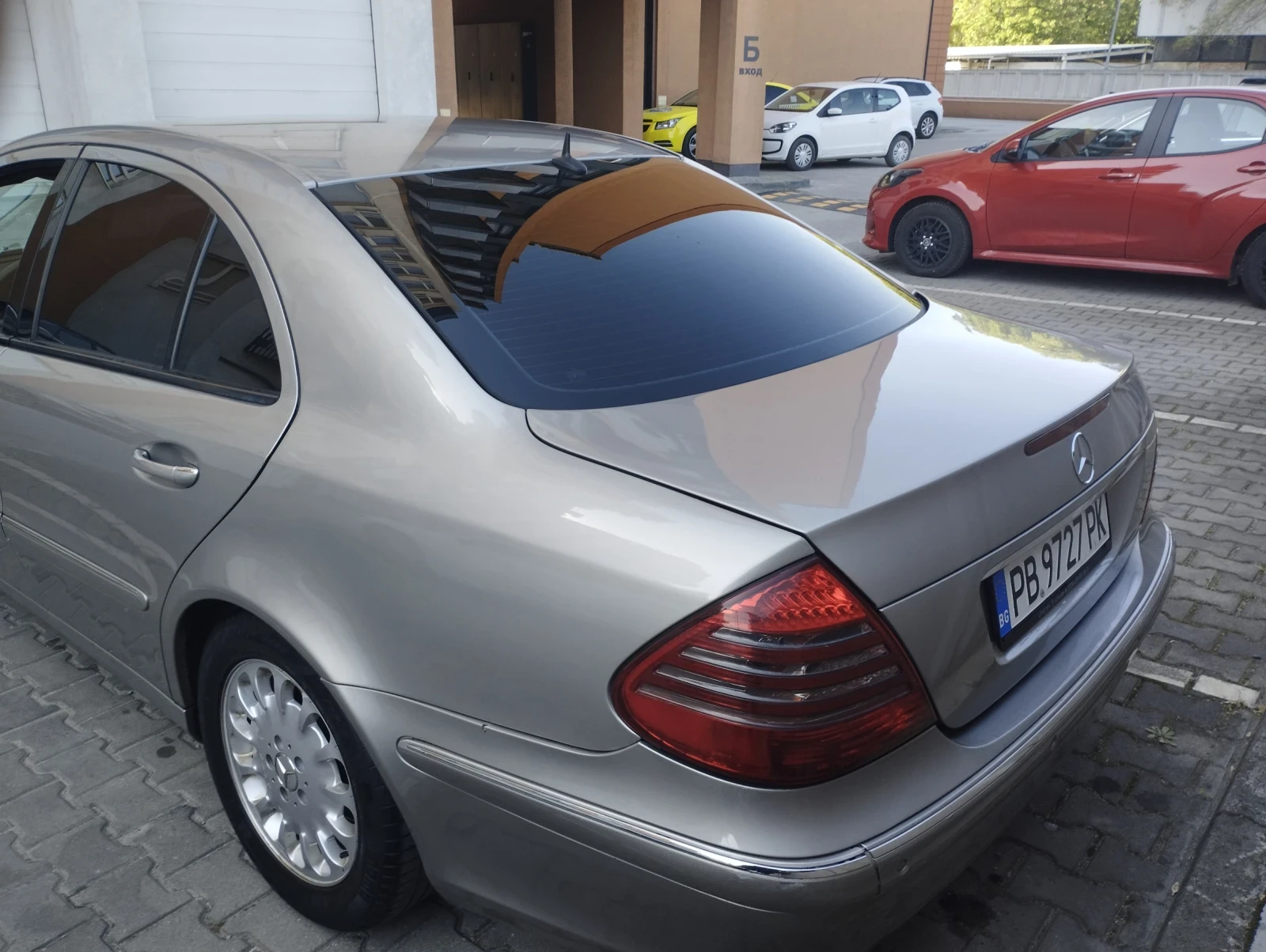 Mercedes-Benz E 280  - изображение 6