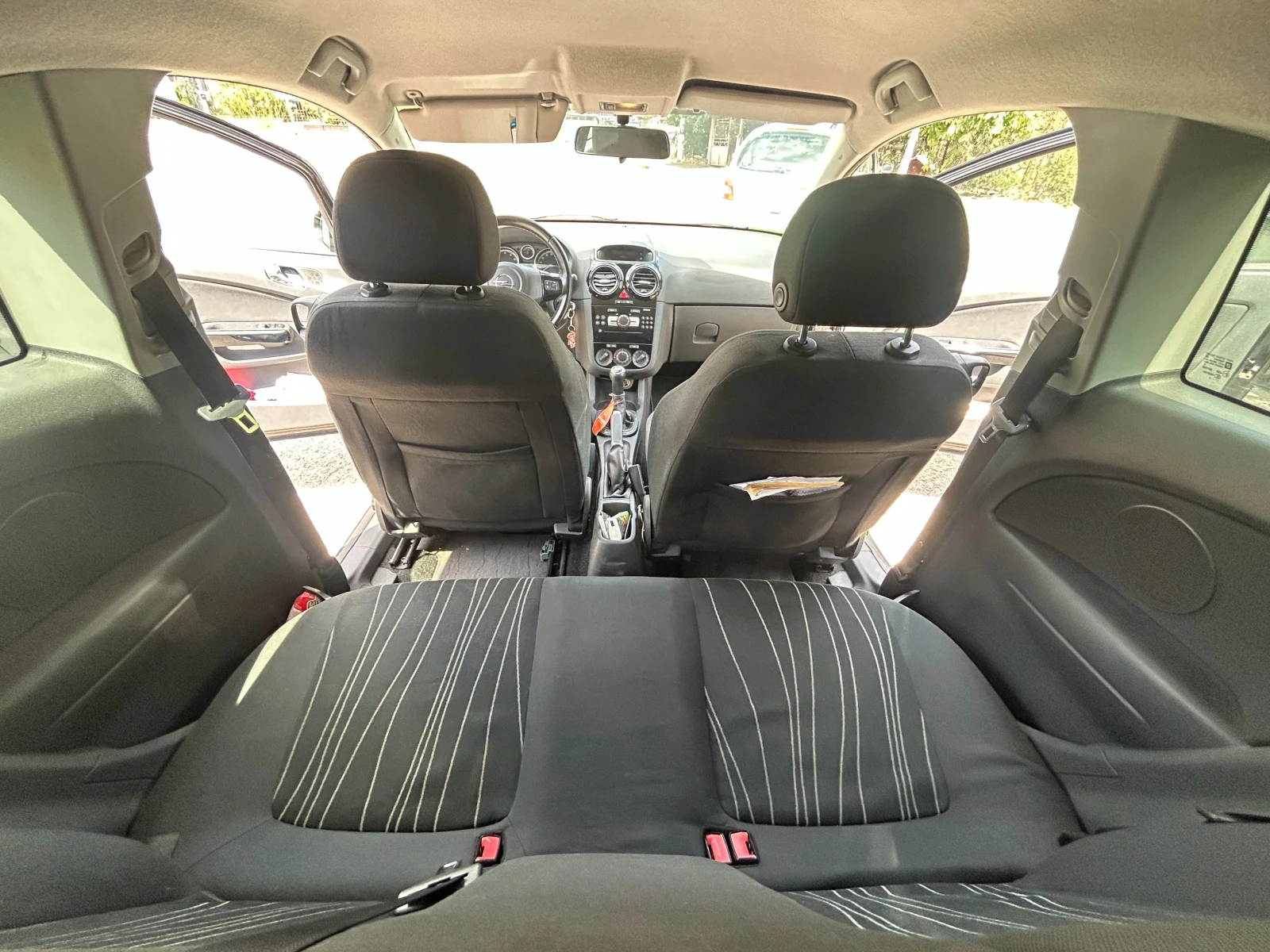 Opel Corsa 1.2i ГАЗ - изображение 9