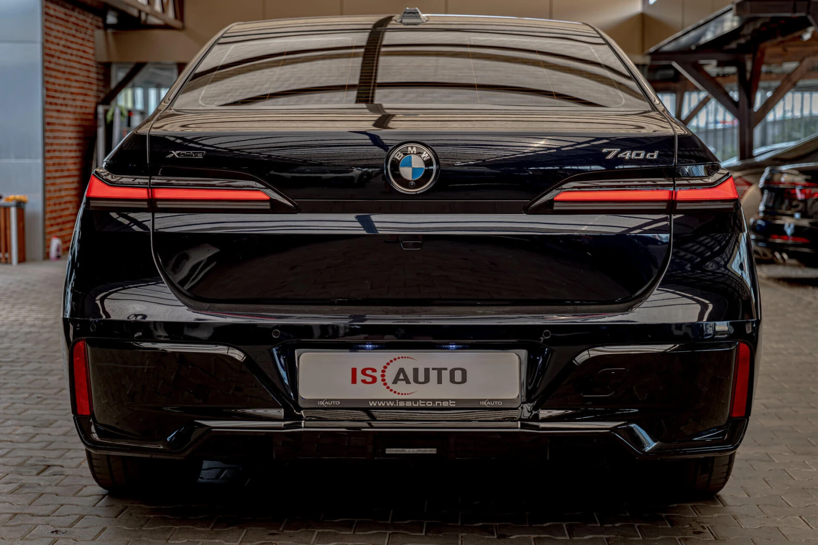 BMW 740 d/xDrive/Bowers&Wilkins/HuD/Панорама/Камера360 - изображение 4