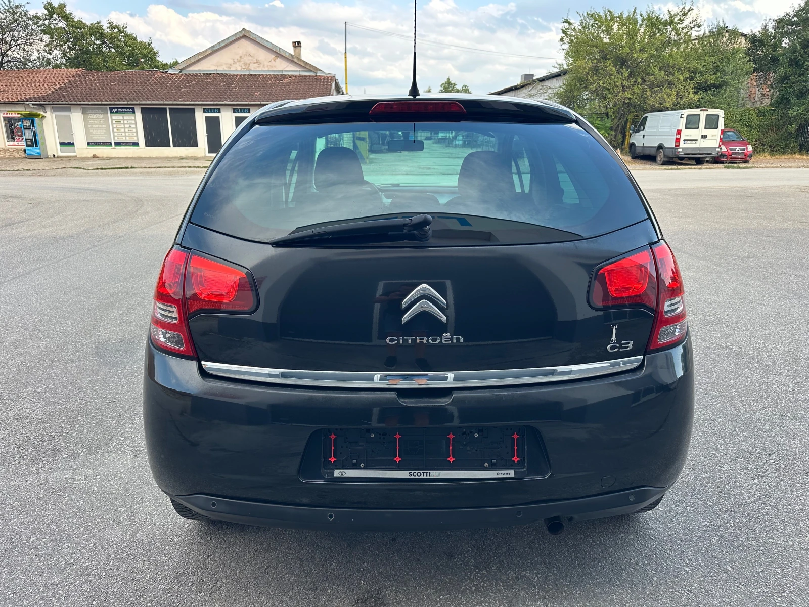 Citroen C3 1.4HDI Exclusive Design Италия - изображение 6