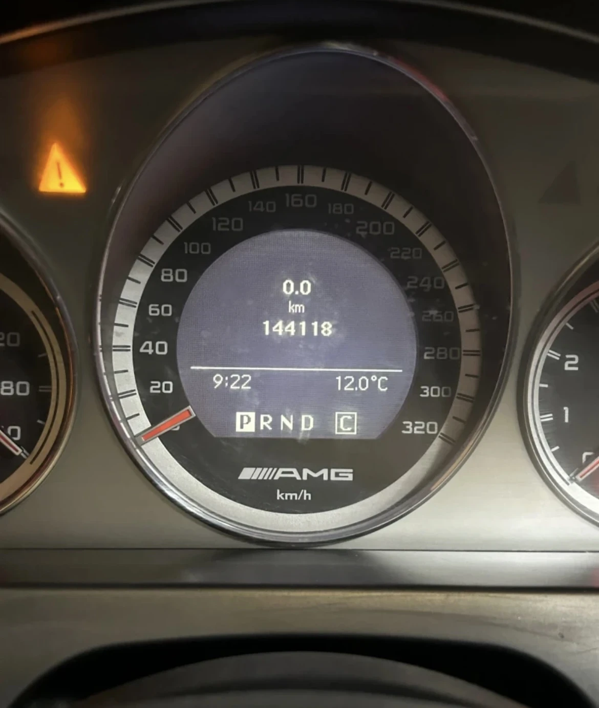Mercedes-Benz C 63 AMG  - изображение 7