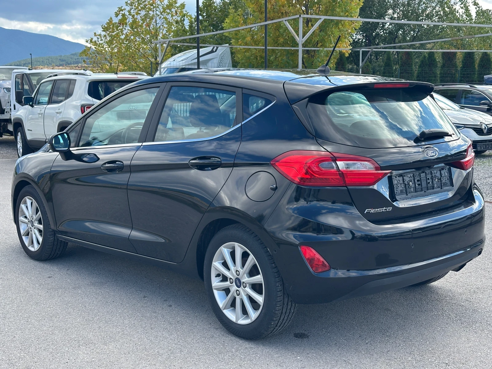 Ford Fiesta 1.5 TDCI - изображение 4