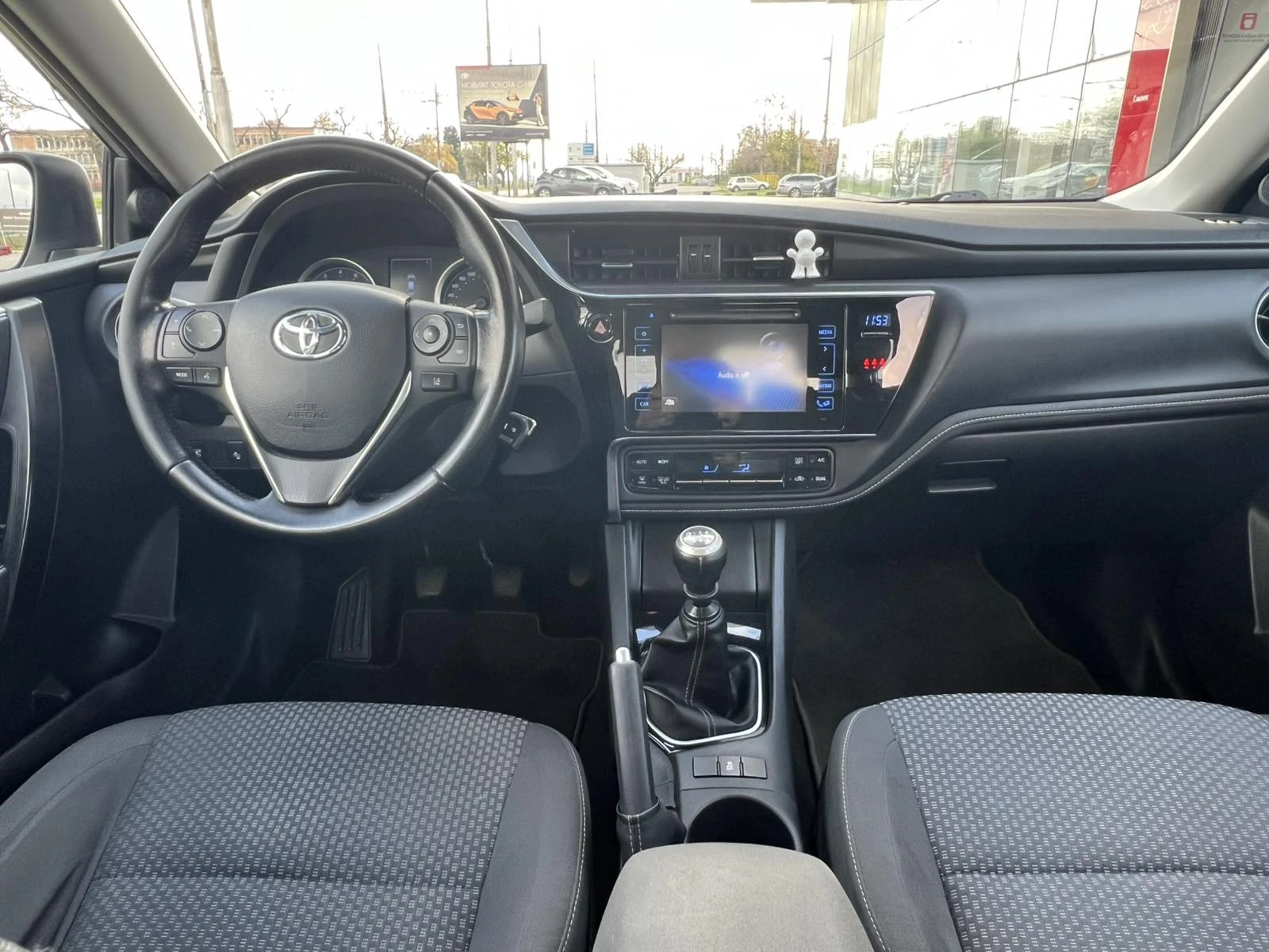 Toyota Corolla 1.6 VVT-i 6MT Luna | Mobile.bg   11