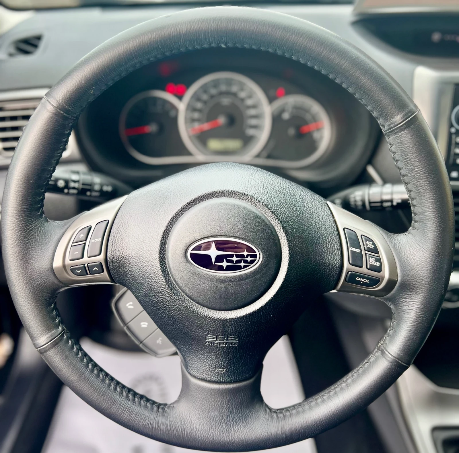 Subaru Impreza 1.5 48 000 км 4x4 - изображение 5