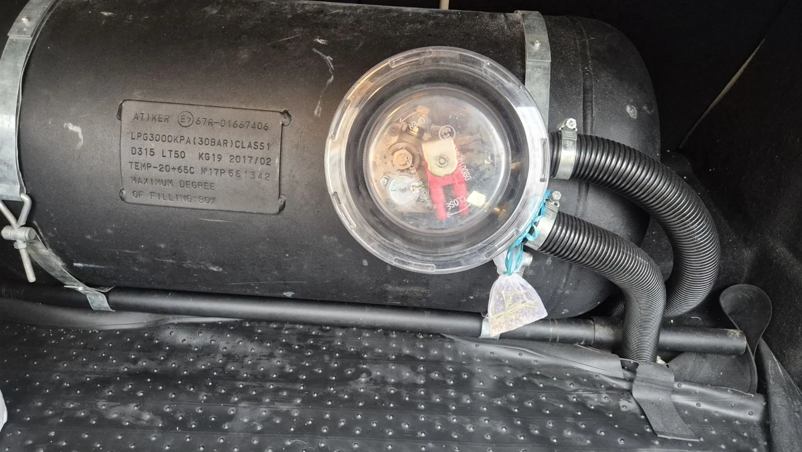 Opel Insignia Limuzine 1.8 gaz - изображение 7