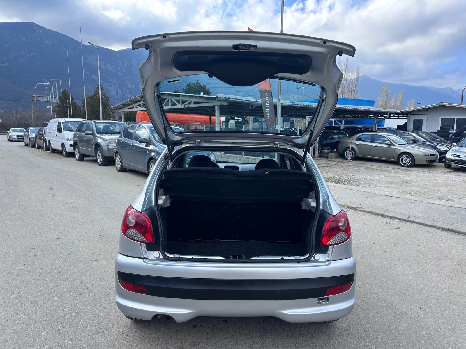 Peugeot 206 PLUS - 1.2i - ������ ��������� | Mobile.bg � ����������� 17