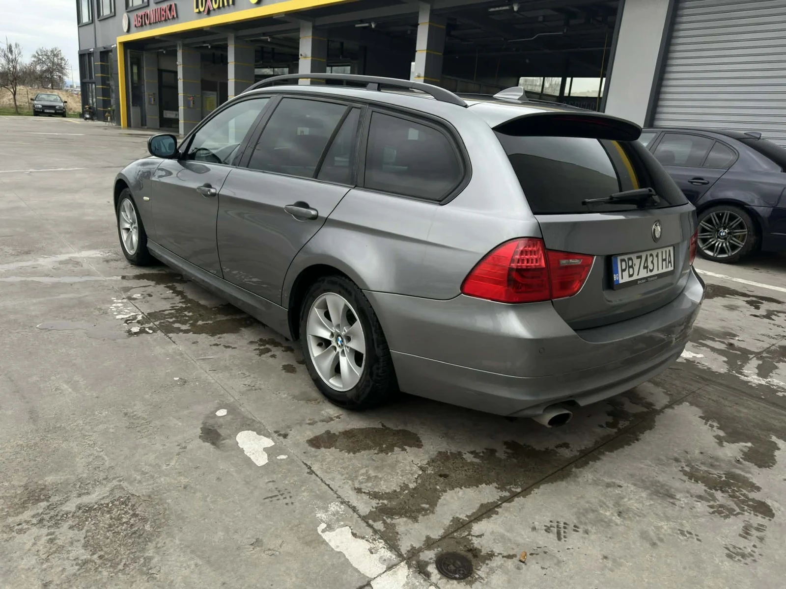 BMW 320, снимка 4 - Автомобили и джипове - 53938920