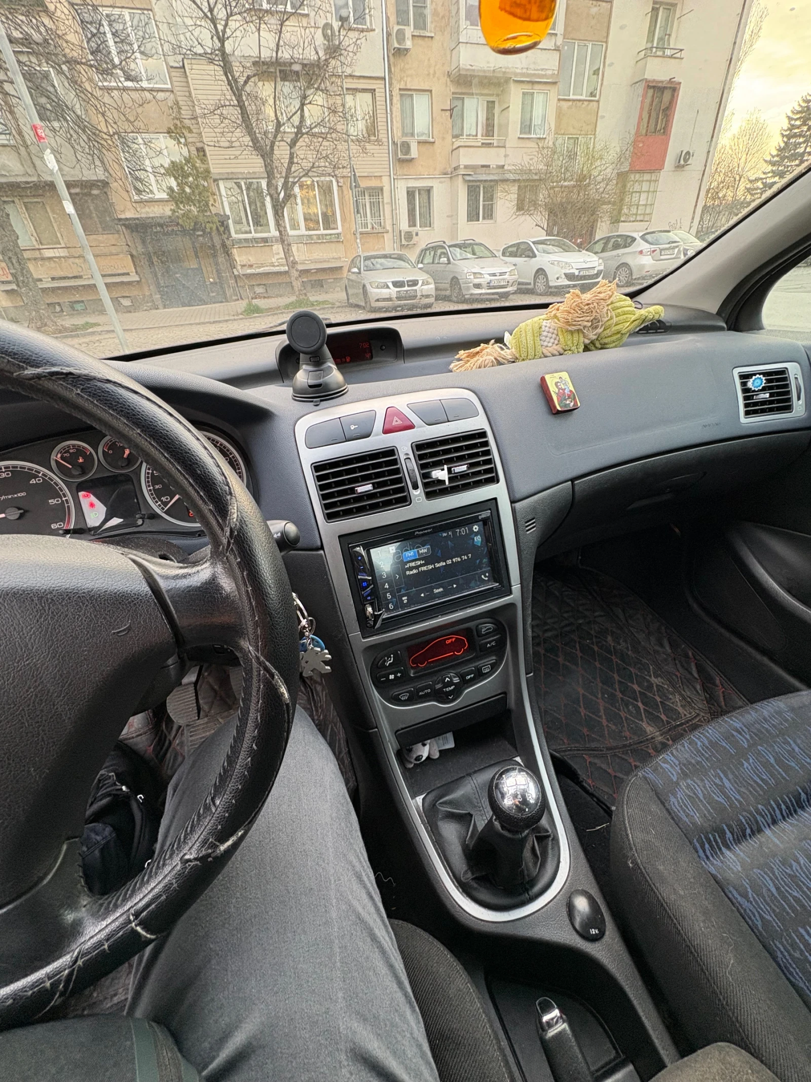 Peugeot 307 Хечбек, снимка 5 - Автомобили и джипове - 53980102