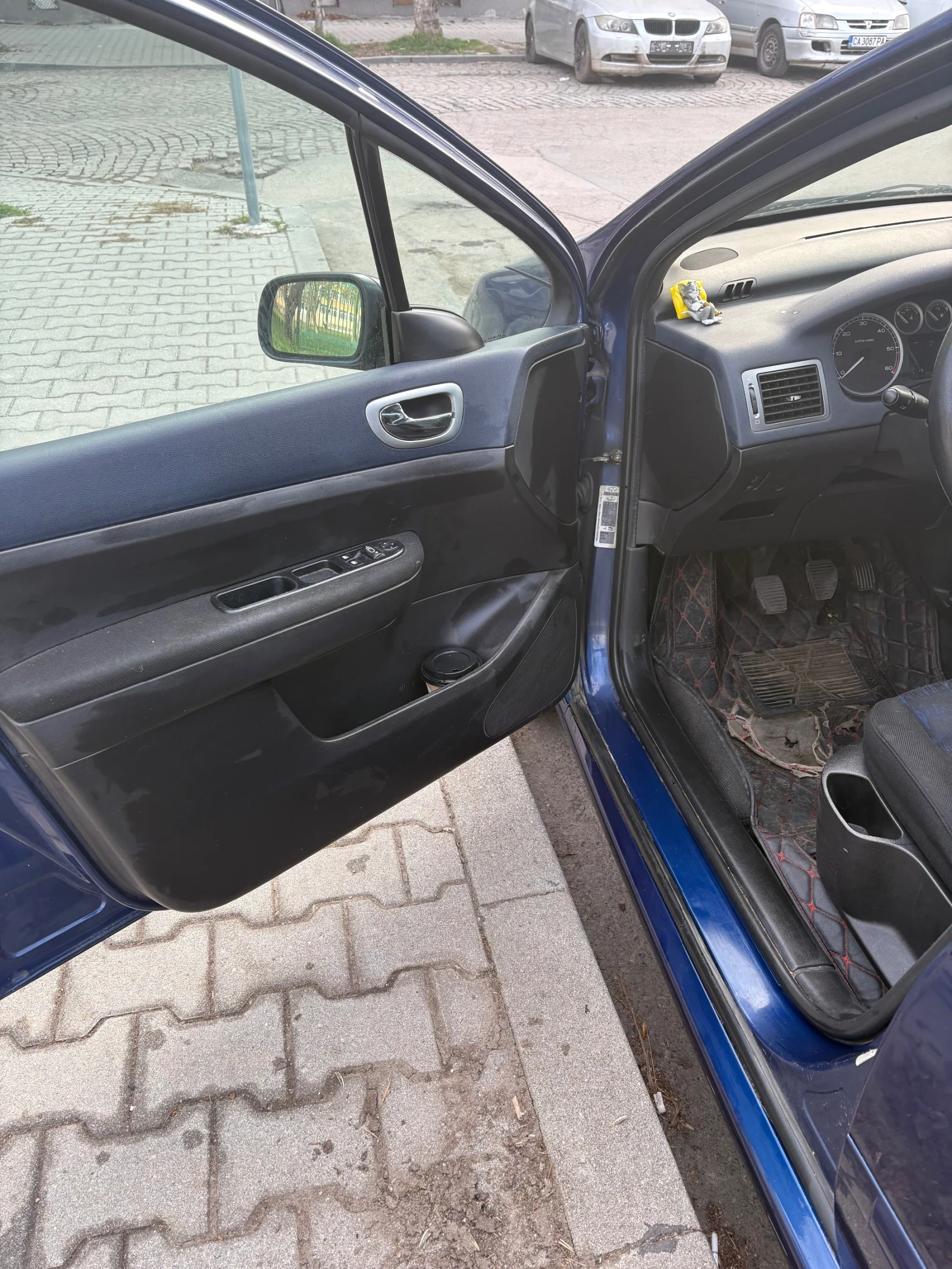 Peugeot 307 Хечбек, снимка 16 - Автомобили и джипове - 53980102