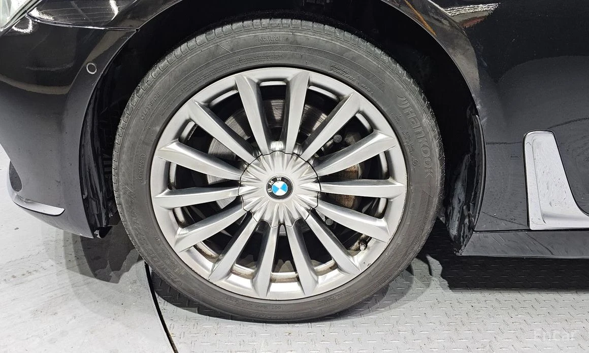 BMW 730 XDRIVE* 3.0D* ШИБИДАХ* КАМЕРИ* 360* МЪРТВА* ТОЧКА*, снимка 14 - Автомобили и джипове - 54072999