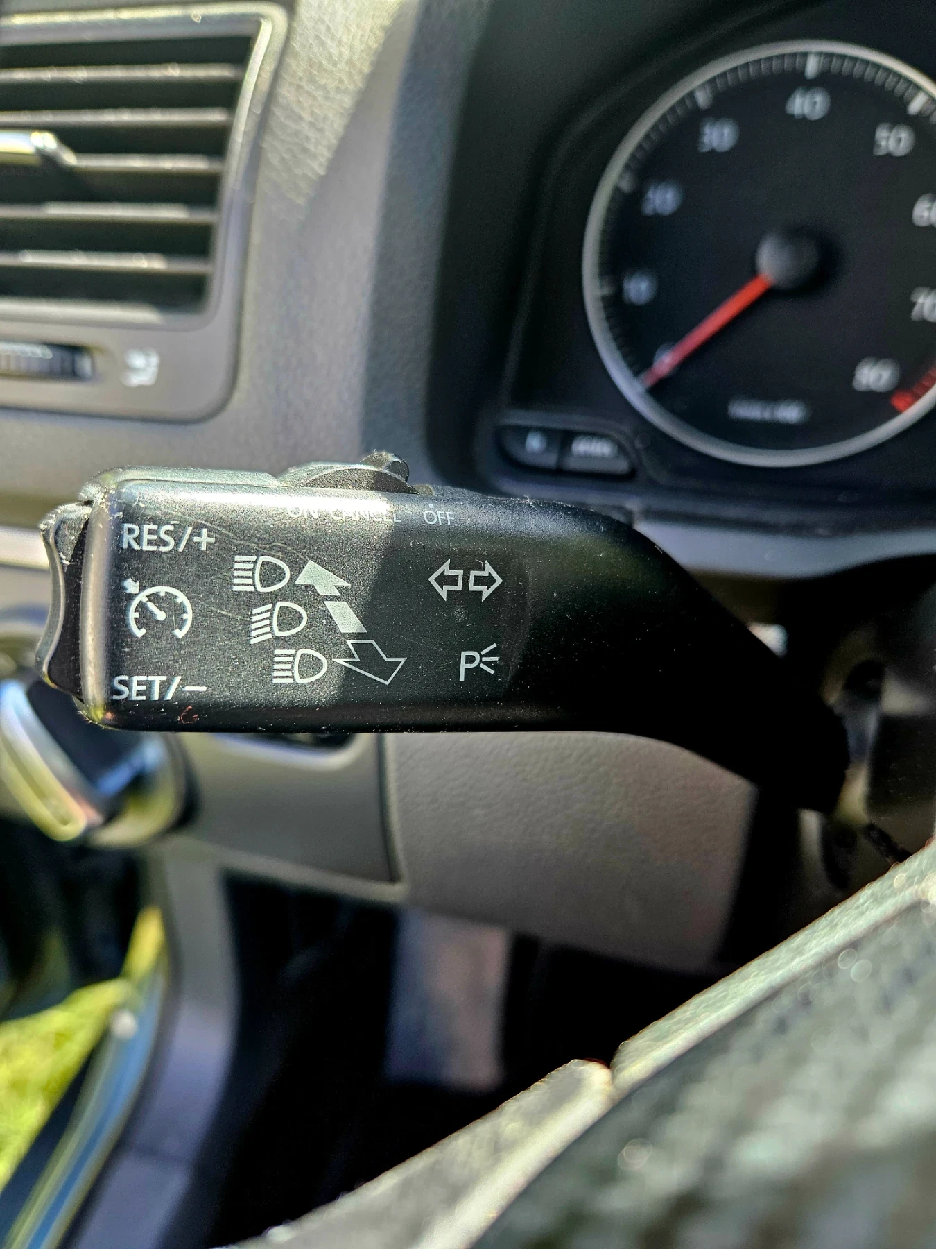 VW Jetta, снимка 4 - Автомобили и джипове - 54331037