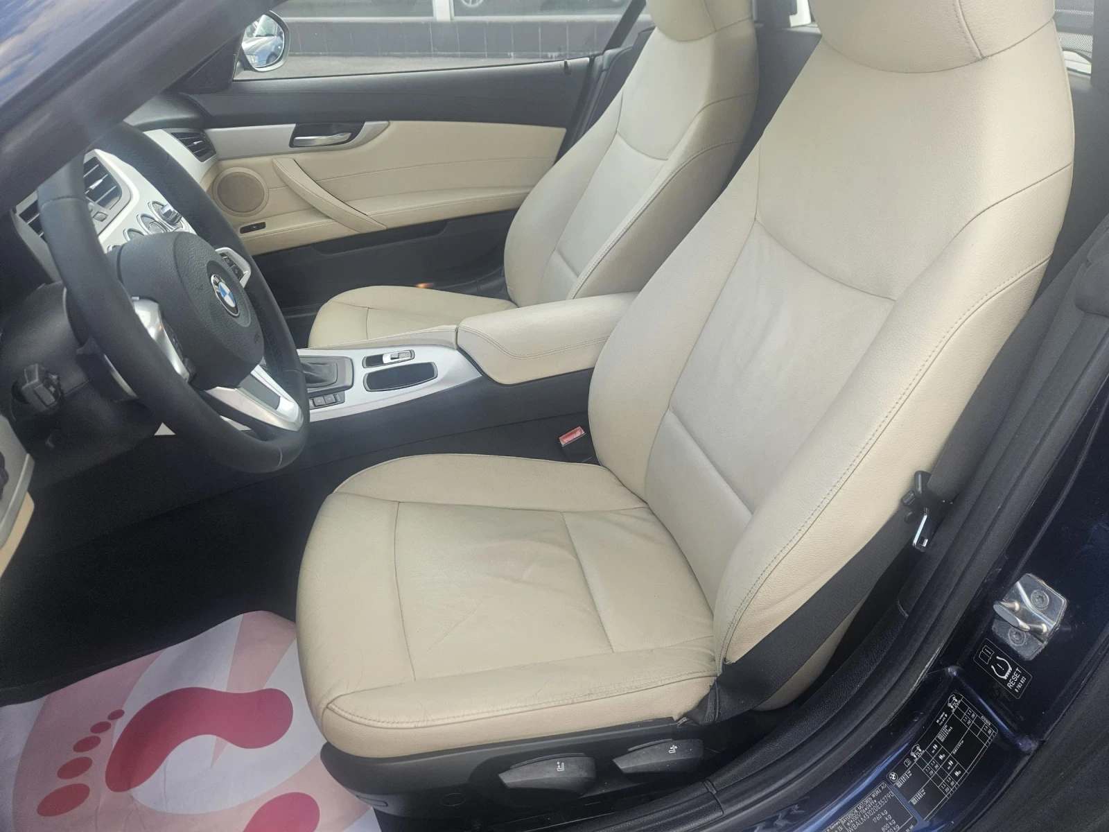 BMW Z4 2.3i SDRIVE, снимка 13 - Автомобили и джипове - 55179985