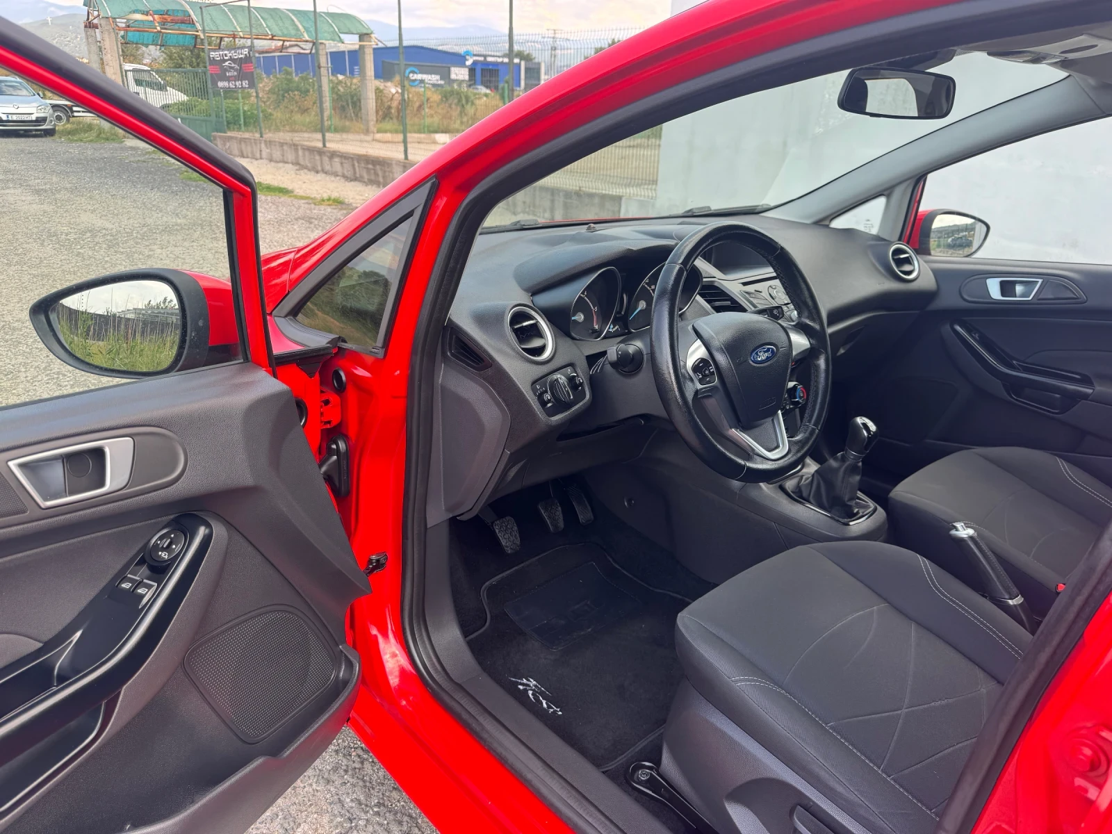 Ford Fiesta 1.5 TDCI , снимка 9 - Автомобили и джипове - 55382733