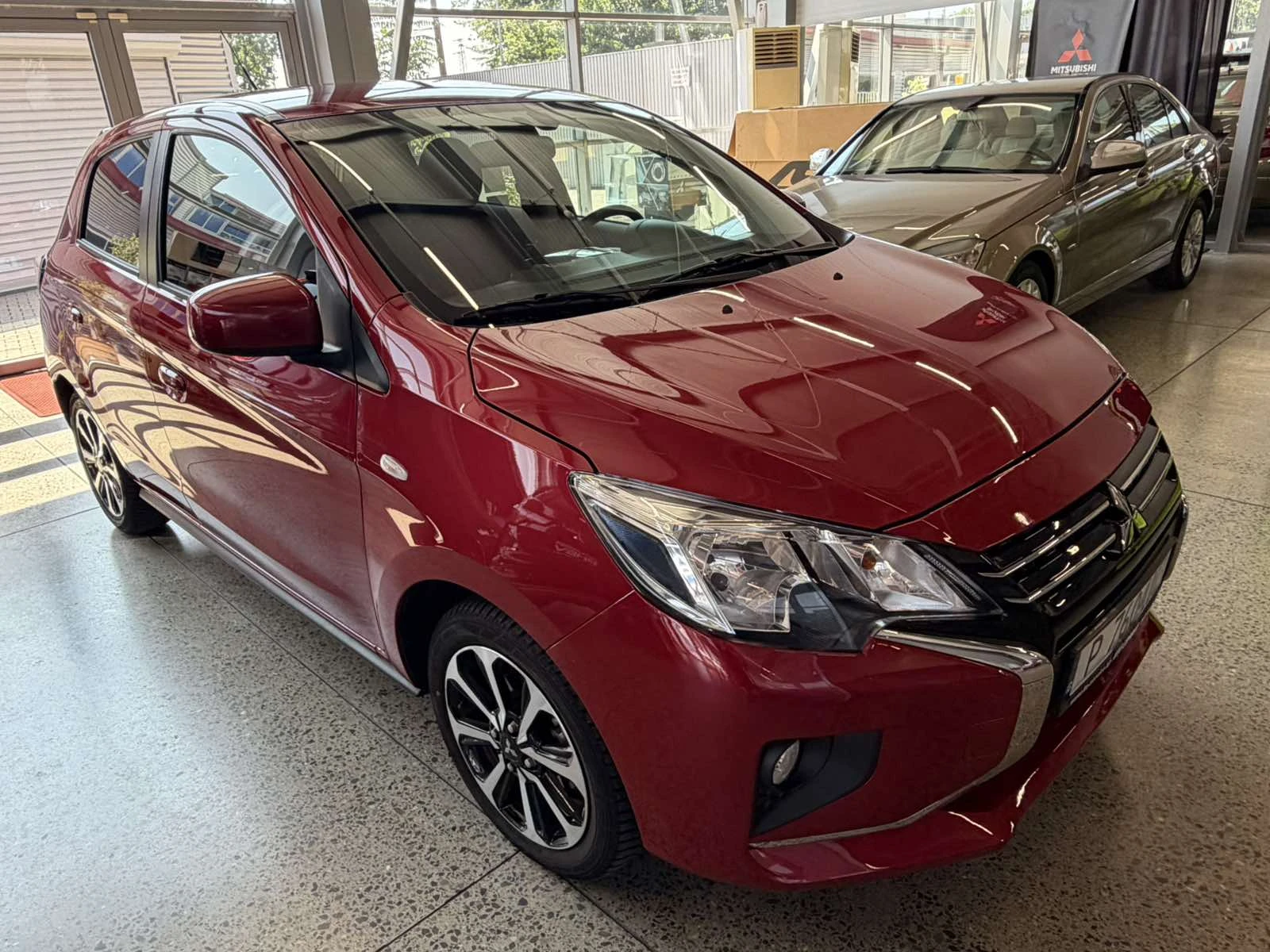 Mitsubishi Space star 1.2 Klima, снимка 3 - Автомобили и джипове - 55396003
