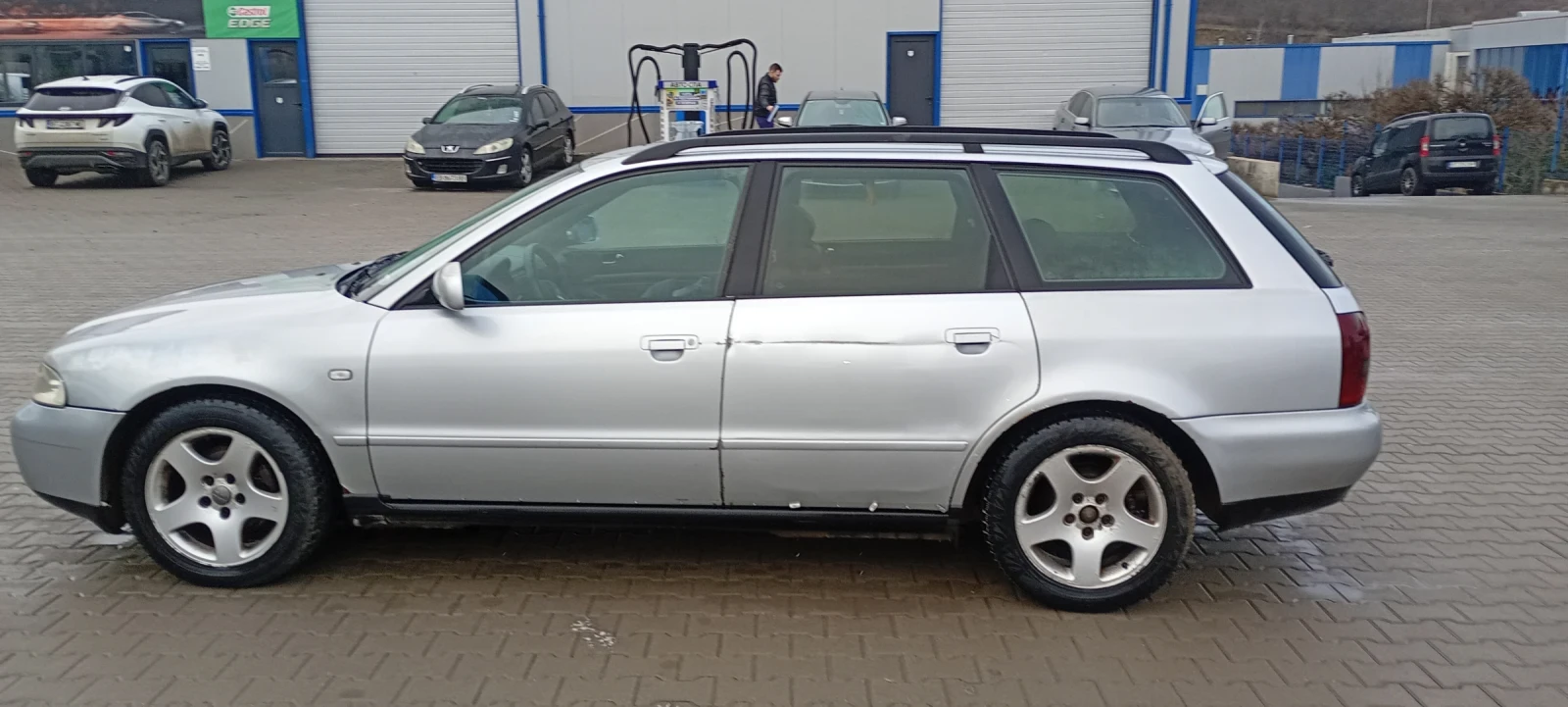 Audi A4 Комби, снимка 6 - Автомобили и джипове - 55401668