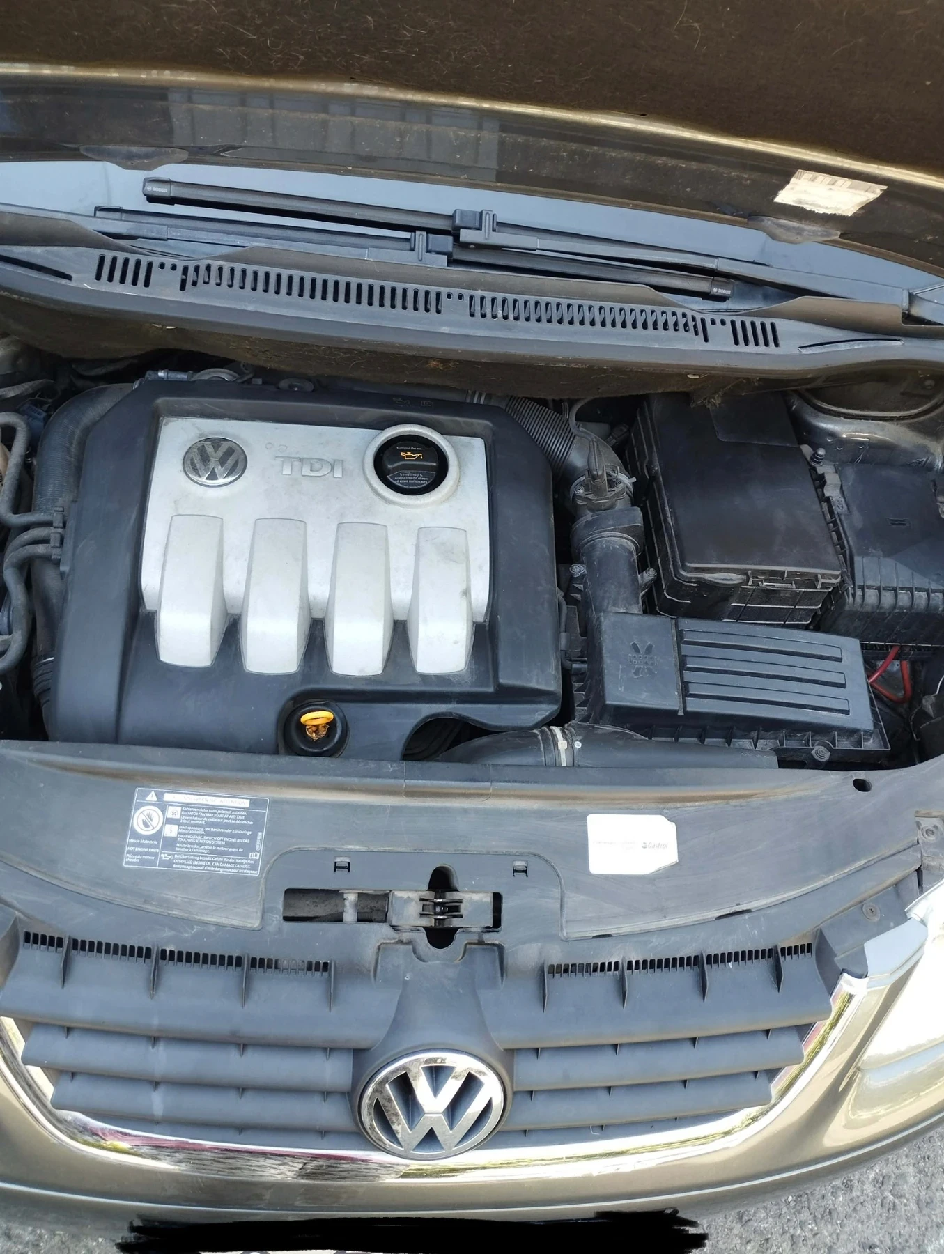 VW Touran, снимка 17 - Автомобили и джипове - 55503219
