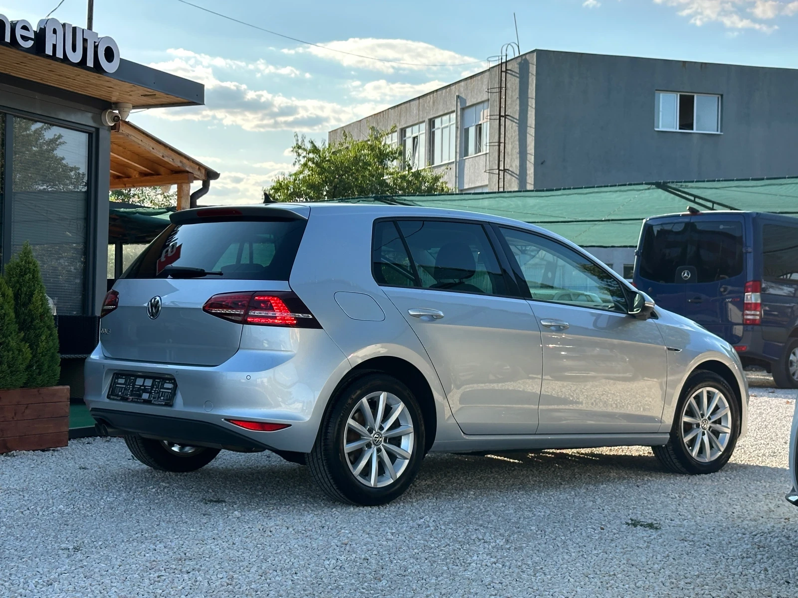 VW Golf Lounge* Xenon* Камера* , снимка 4 - Автомобили и джипове - 55663732