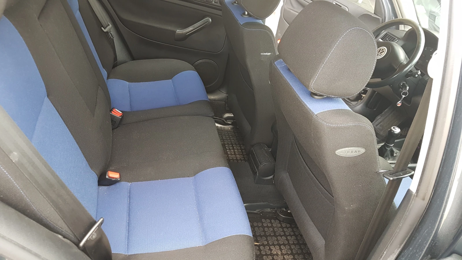 VW Golf 1.9TDI 110кс, снимка 9 - Автомобили и джипове - 55903545