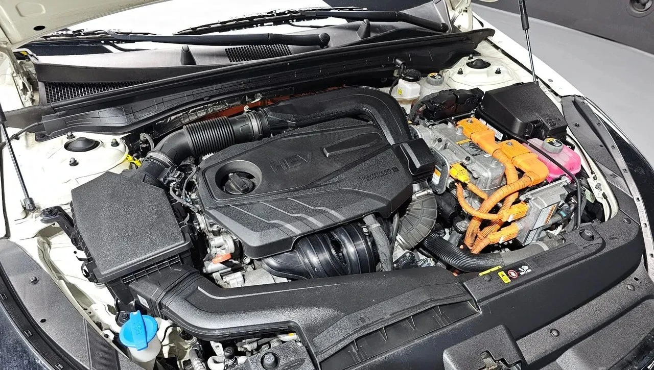 Kia K5 Hybrid Prestige, снимка 5 - Автомобили и джипове - 56010480