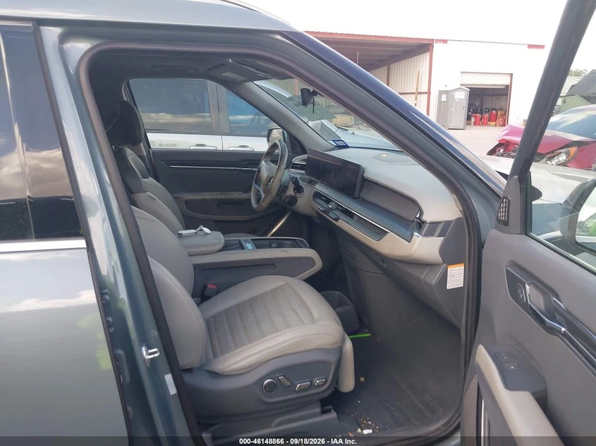 Kia EV9 Land AWD, снимка 5 - Автомобили и джипове - 56405495