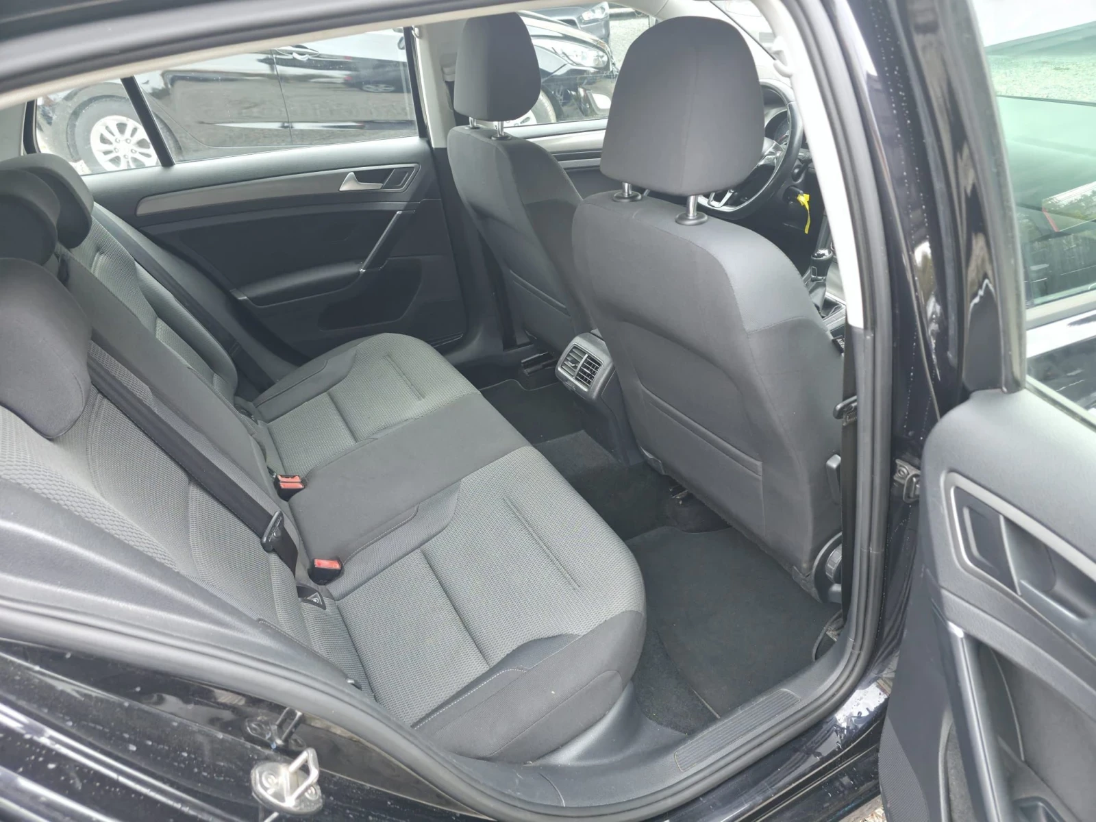 VW Golf, снимка 11 - Автомобили и джипове - 56540809