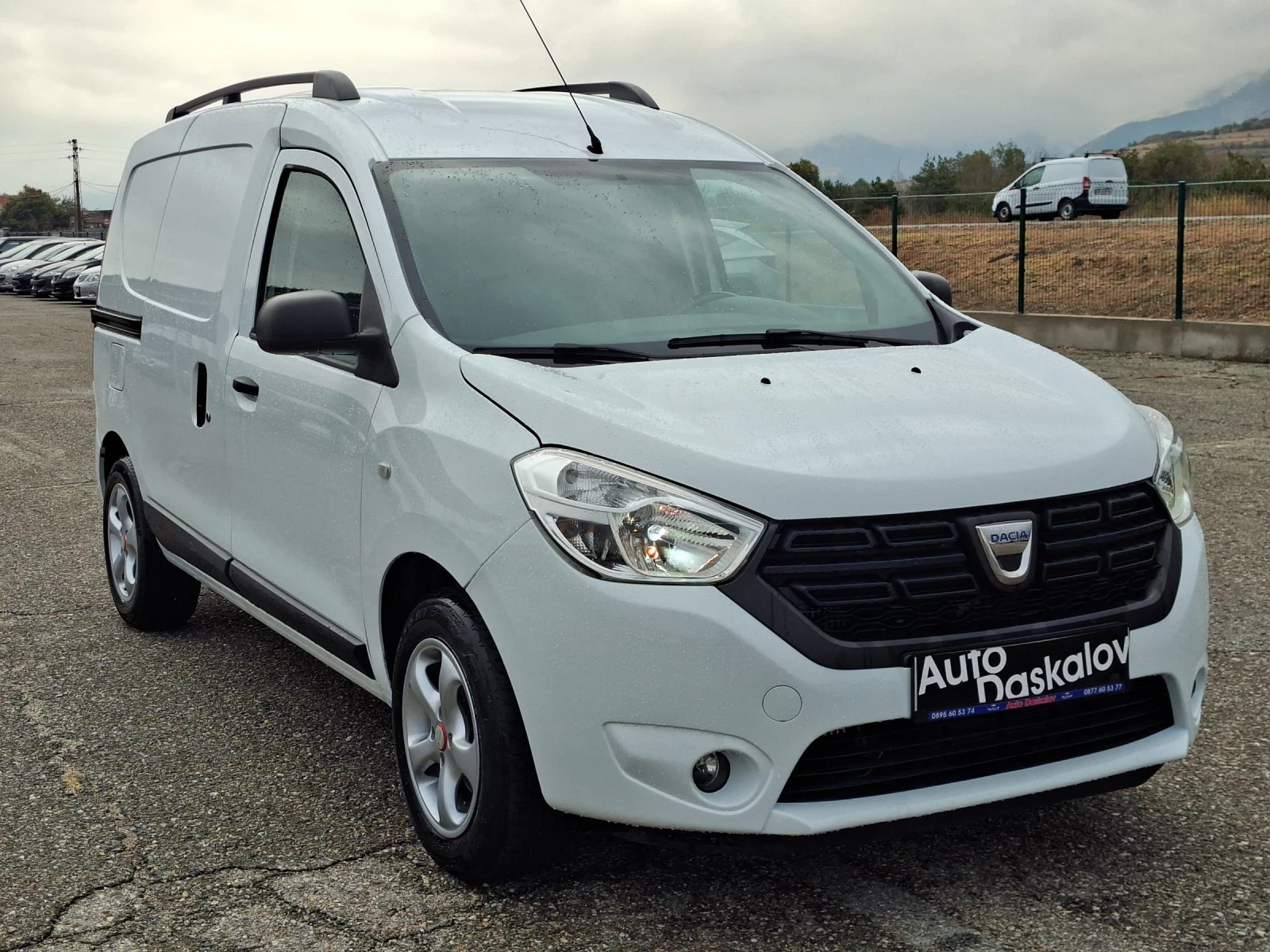Dacia Dokker 1, 5 dci, снимка 3 - Автомобили и джипове - 56547221