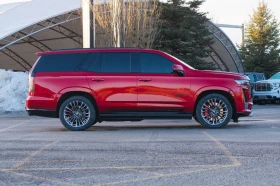 Cadillac Escalade V 4WD 6.2L V8 682кс * Kрайна цена до БГ* , снимка 4 - Автомобили и джипове - 53658537