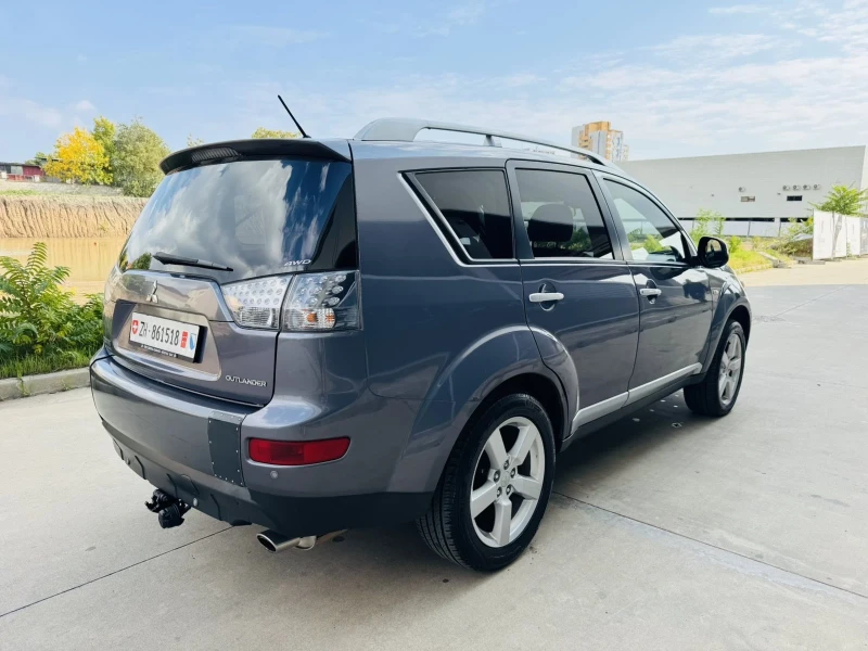 Mitsubishi Outlander 2.4i Automat, снимка 5 - Автомобили и джипове - 52053839