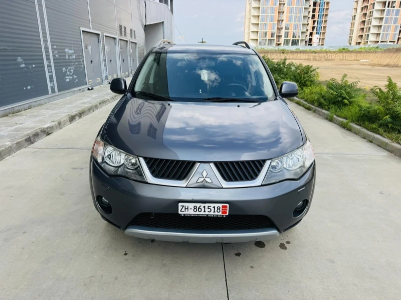 Mitsubishi Outlander 2.4i Automat, снимка 3 - Автомобили и джипове - 52053839