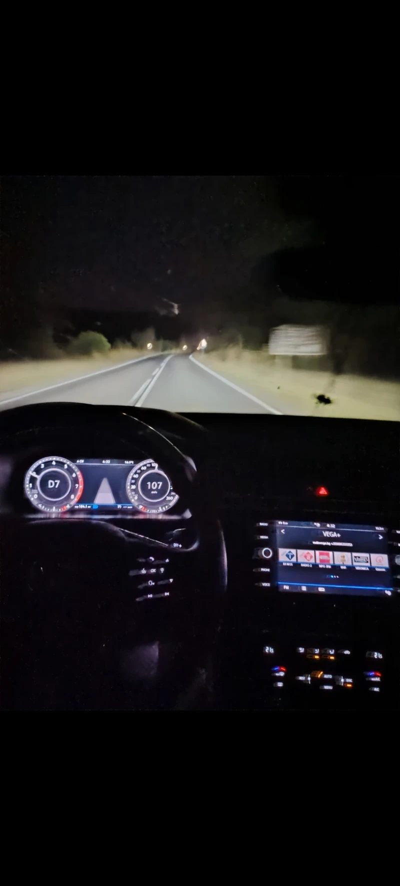 VW Tiguan 2.0 tsi  Rline All space, снимка 5 - Автомобили и джипове - 52673484