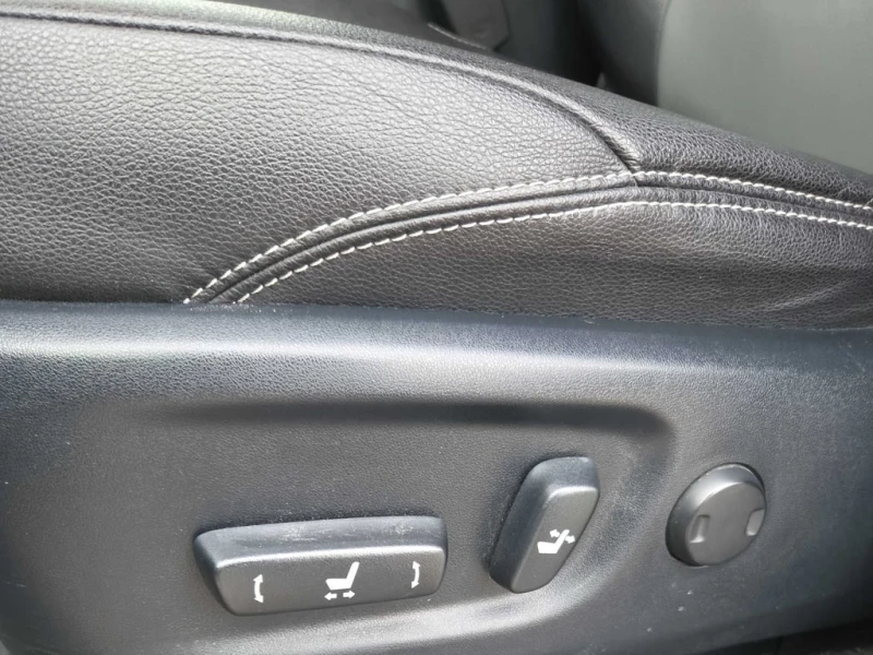 Toyota 4runner * SR5 * CARFAX * БЕЗ ПЪРВОНАЧАЛНА ВНОСКА, снимка 16 - Автомобили и джипове - 53031635