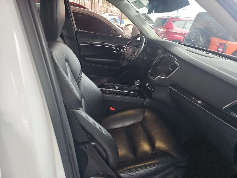 Volvo Xc90, снимка 8 - Автомобили и джипове - 53091545