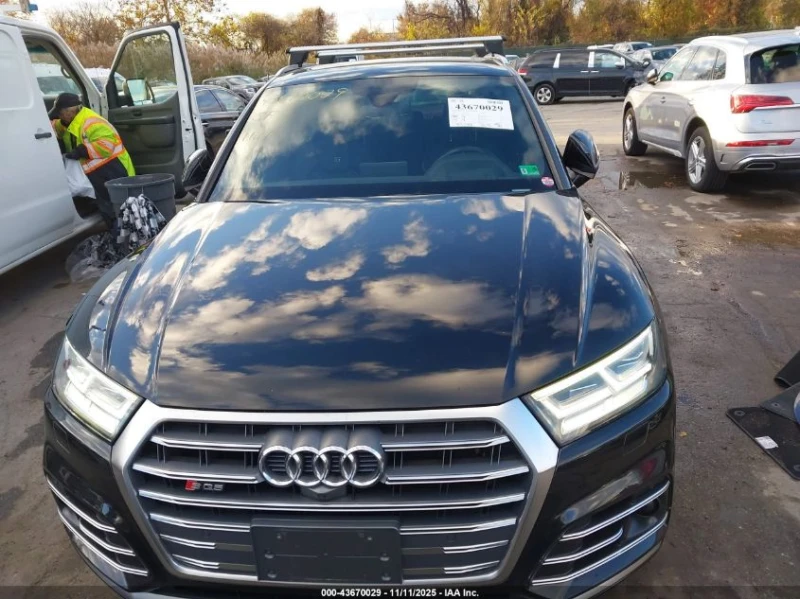 Audi SQ5 3l 3.0T Premium Plus, снимка 13 - Автомобили и джипове - 53250457