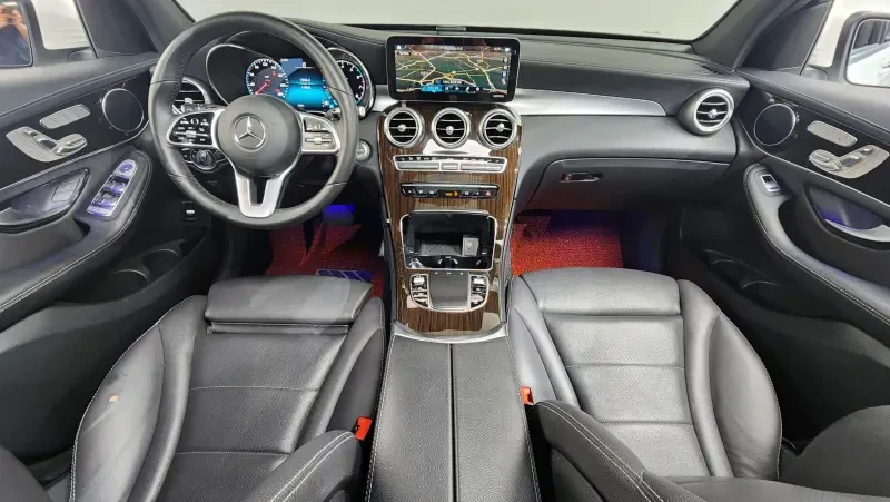 Mercedes-Benz GLC, снимка 7 - Автомобили и джипове - 56610094
