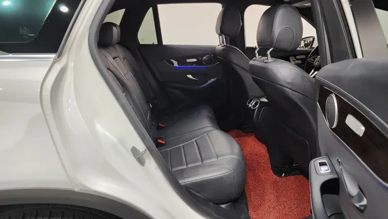 Mercedes-Benz GLC, снимка 17 - Автомобили и джипове - 56610094