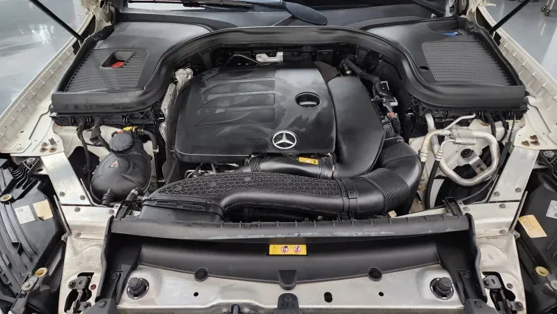 Mercedes-Benz GLC, снимка 13 - Автомобили и джипове - 56610094