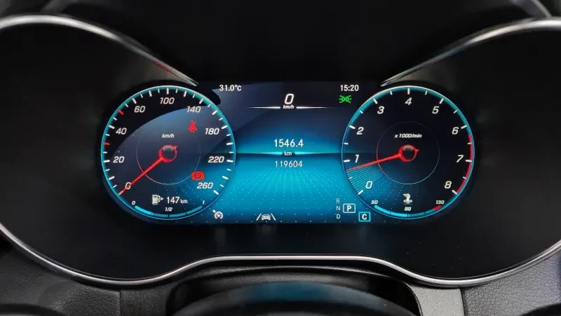 Mercedes-Benz GLC, снимка 9 - Автомобили и джипове - 56610094