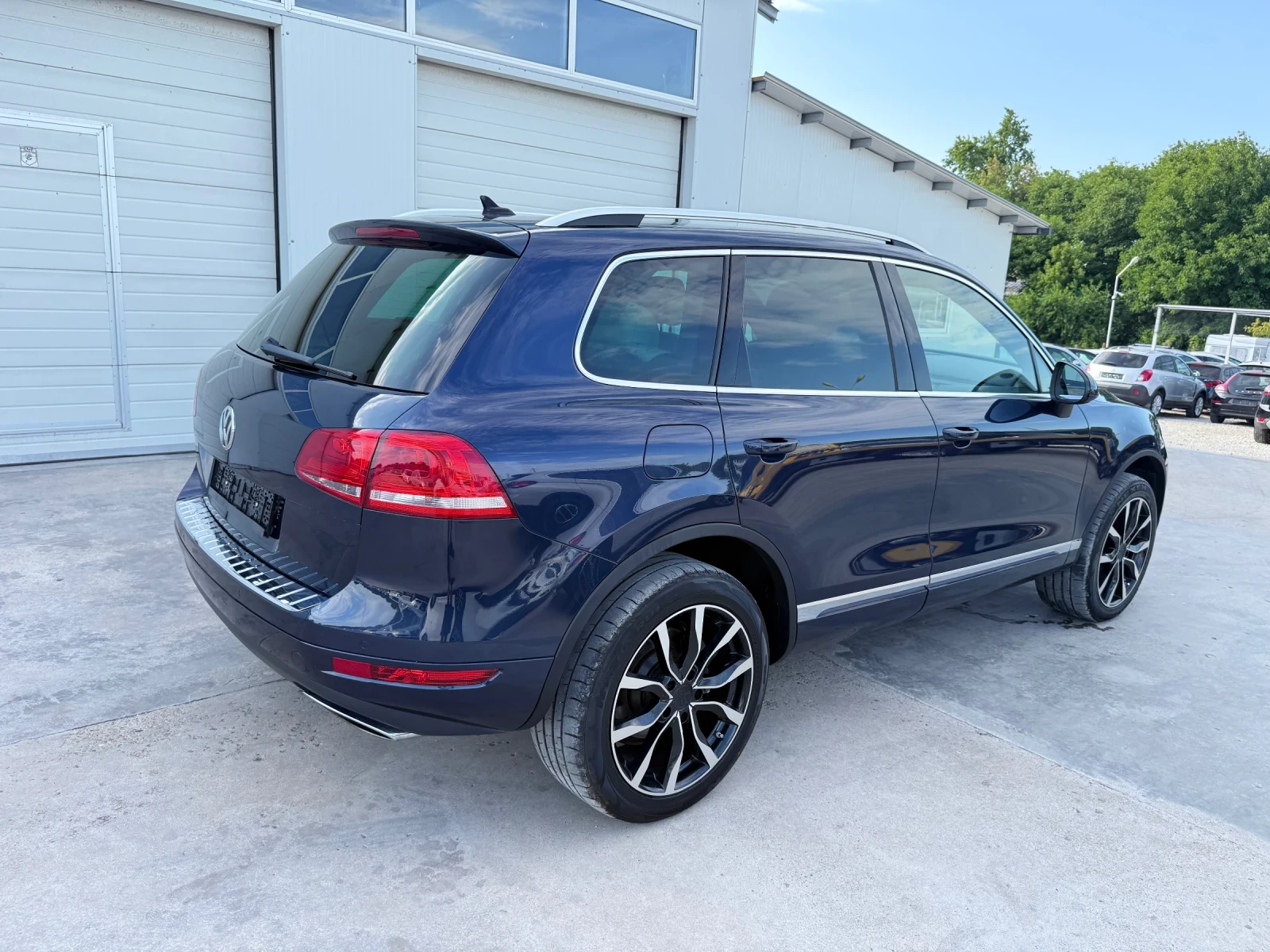 VW Touareg 4.2TDI-V8 340k.c* KEYLESS* 360 CAMERI* DISTRONIC*  | Mobile.bg   16