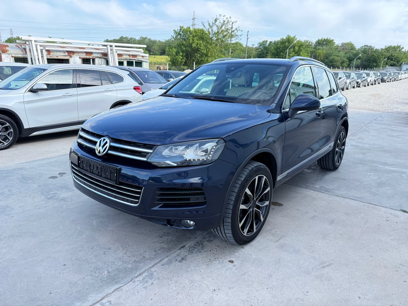 VW Touareg 4.2TDI-V8 340k.c* KEYLESS* 360 CAMERI* DISTRONIC*  - изображение 2
