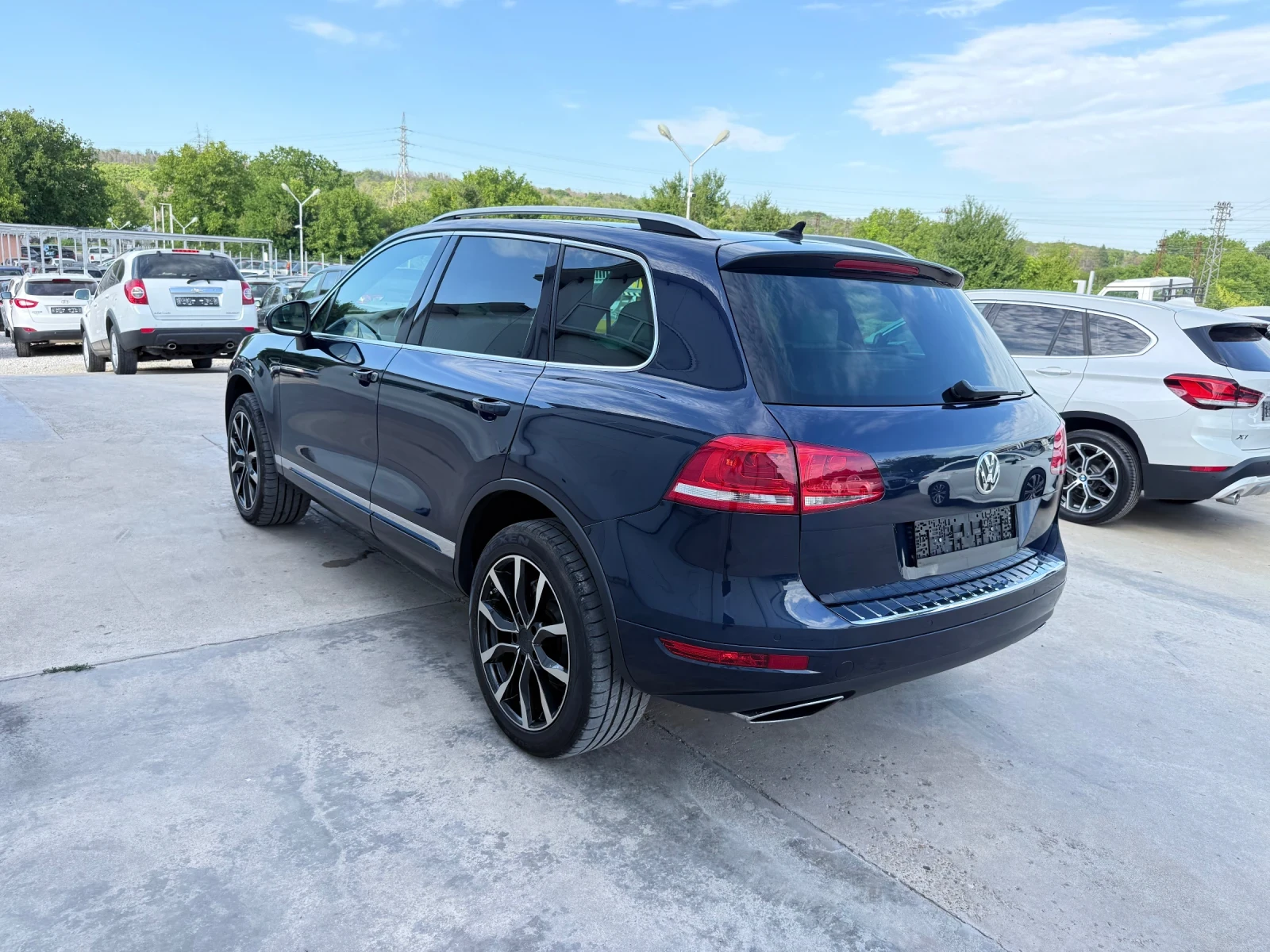 VW Touareg 4.2TDI-V8 340k.c* KEYLESS* 360 CAMERI* DISTRONIC*  - изображение 5