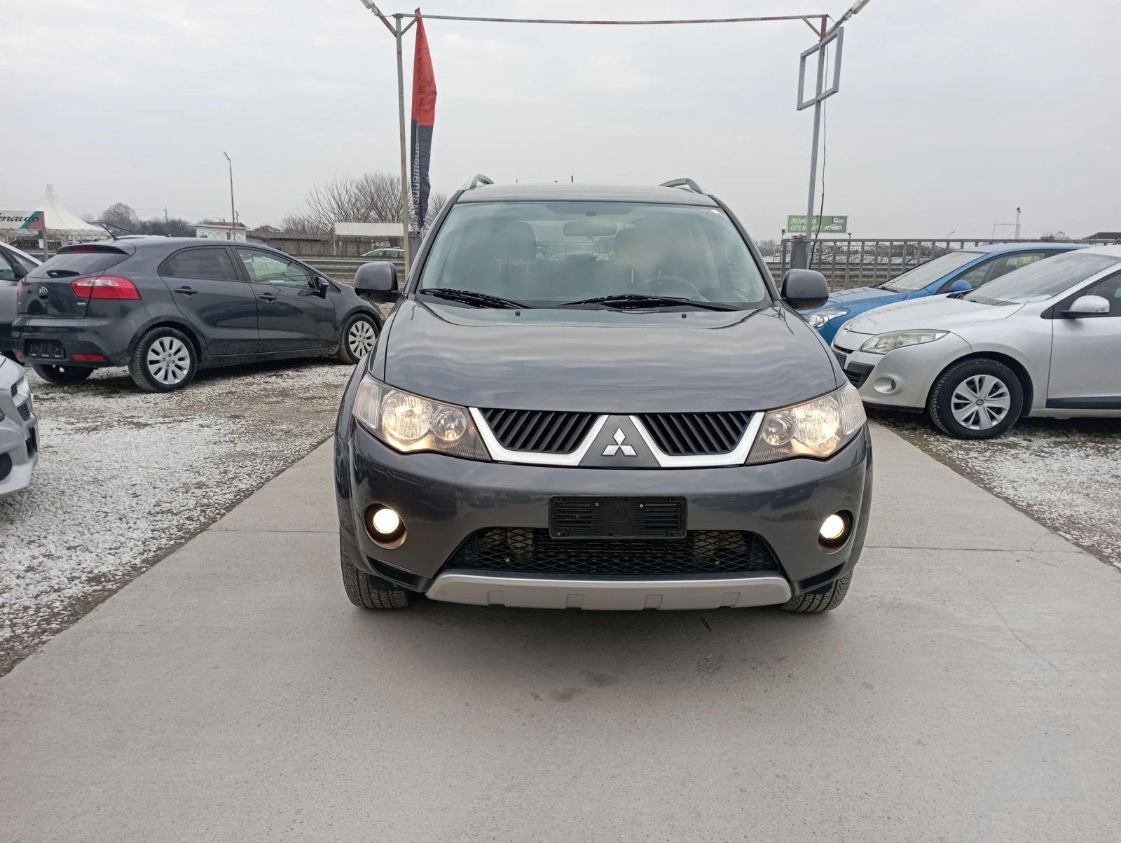 Mitsubishi Outlander 4х4, 7места, Италия  - изображение 2