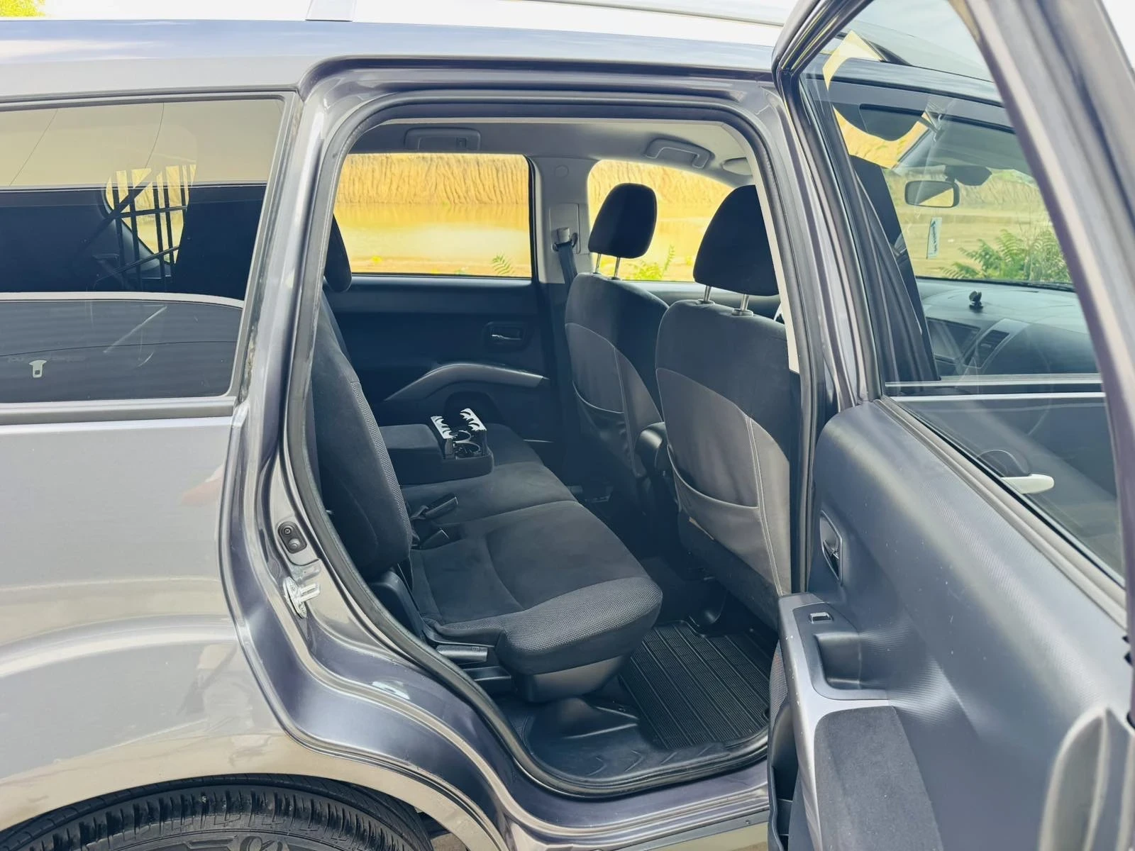 Mitsubishi Outlander 2.4i Automat | Mobile.bg   14