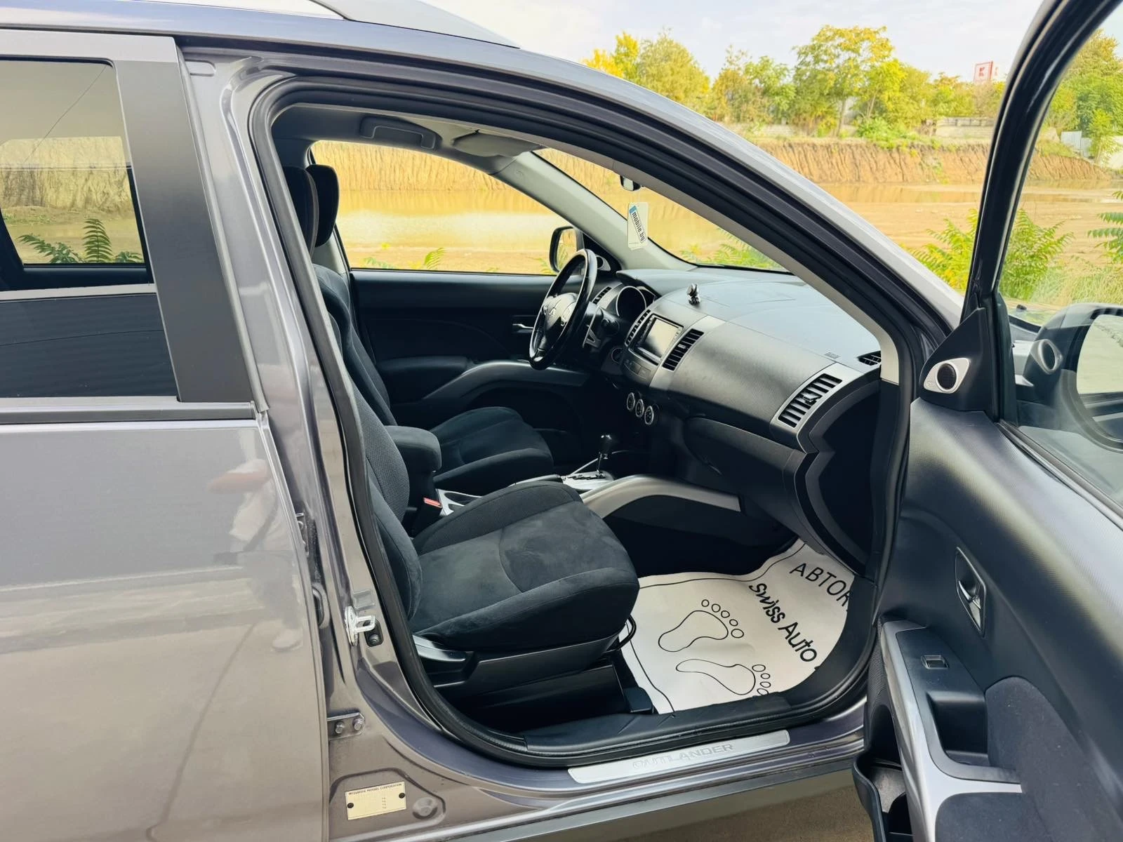 Mitsubishi Outlander 2.4i Automat | Mobile.bg   13
