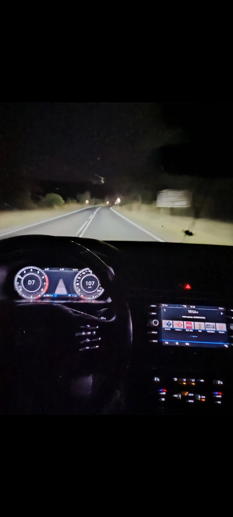 VW Tiguan 2.0 tsi  Rline All space | Mobile.bg   5