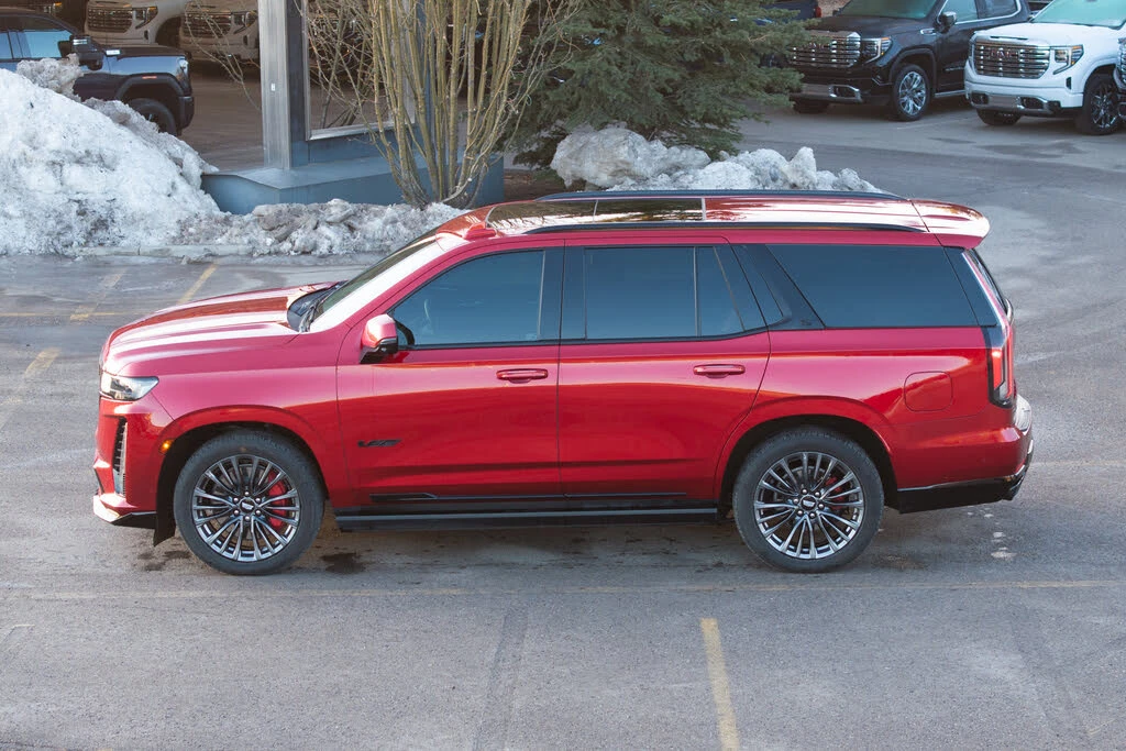 Cadillac Escalade V 4WD 6.2L V8 682кс * Kрайна цена до БГ*  - изображение 8