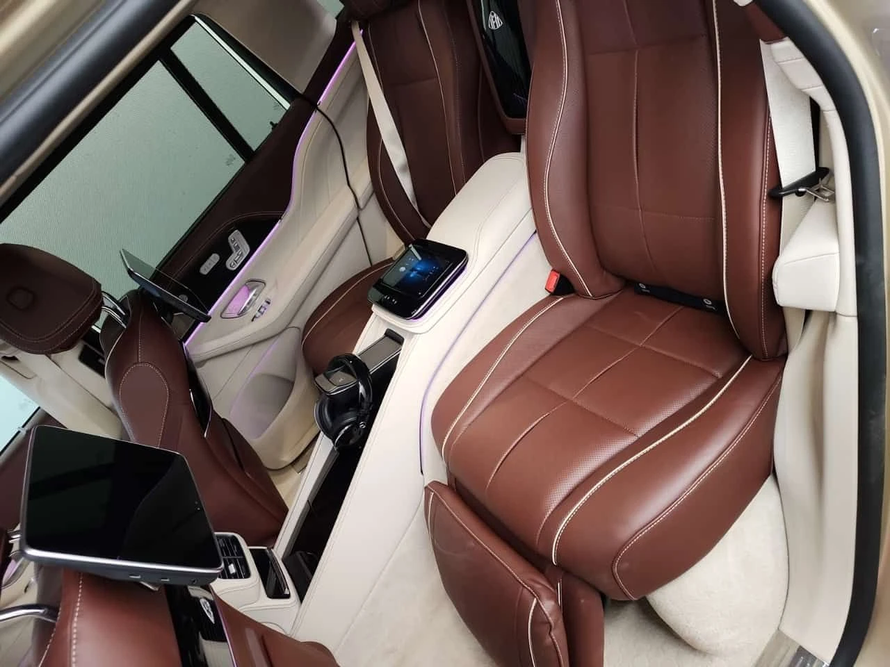 Mercedes-Benz GLS MAYBACH 600 * 360* МАСАЖ* BURMESTER* CARFAX * , снимка 11 - Автомобили и джипове - 53715709